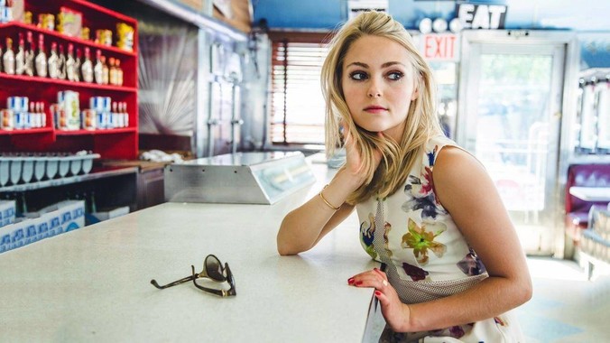 女生到底应不应该穿***的衣服？